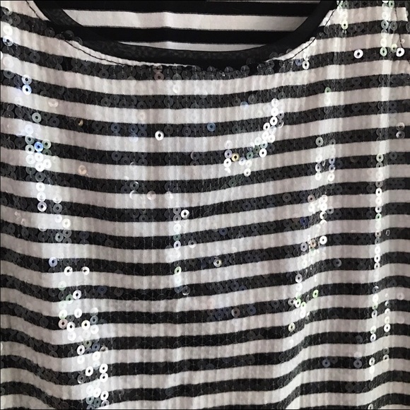 Lovely WHBM Sequined top - Picture 5 of 5